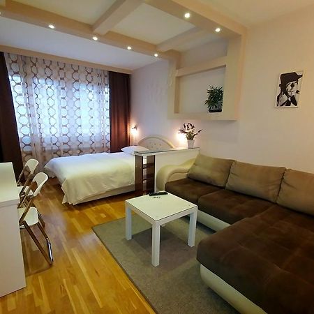Apartment Oasis Белград Экстерьер фото